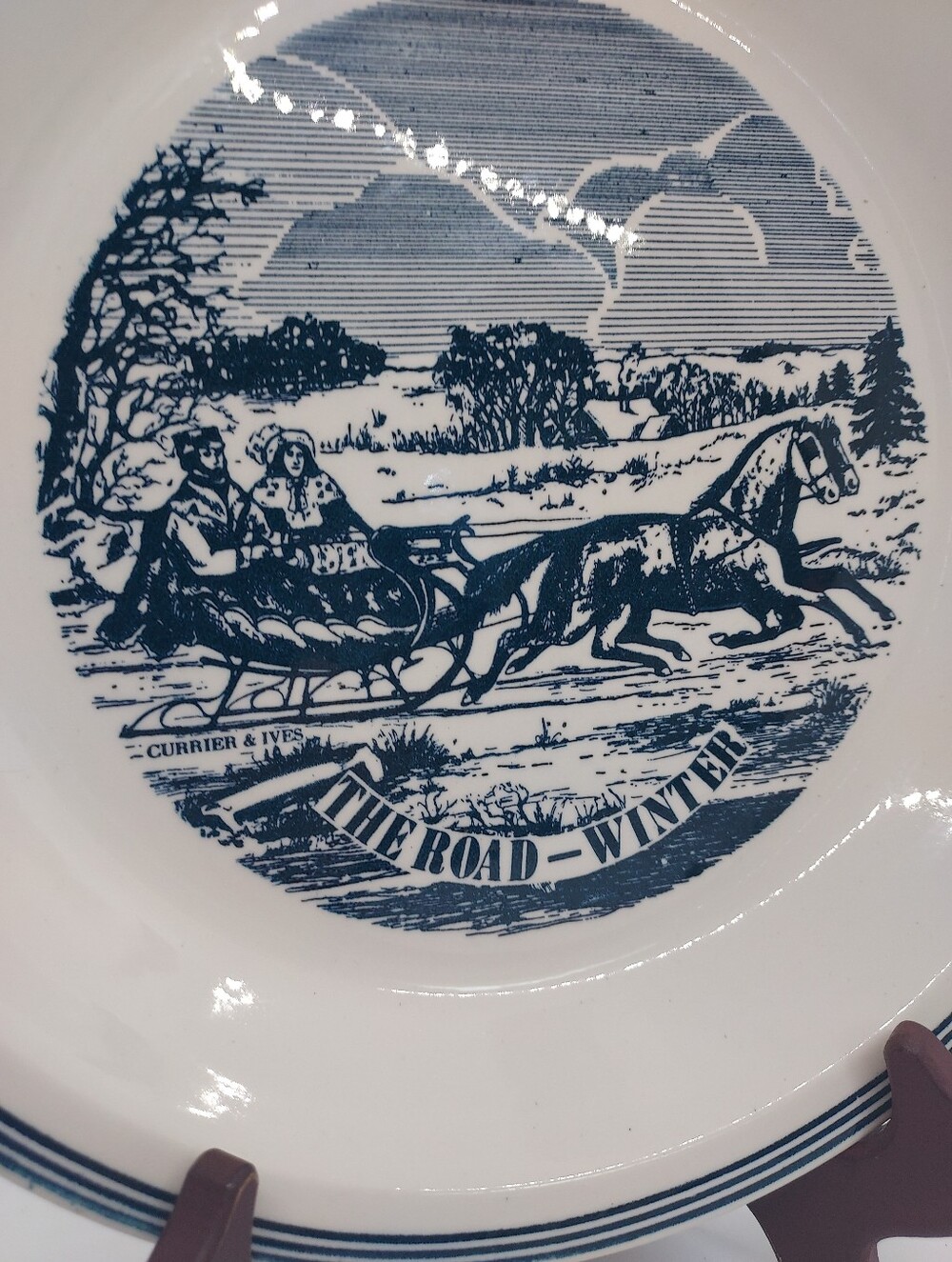 Currier & Ives The Road Winter Ceramic Decorative Pie Plate 10" 1974